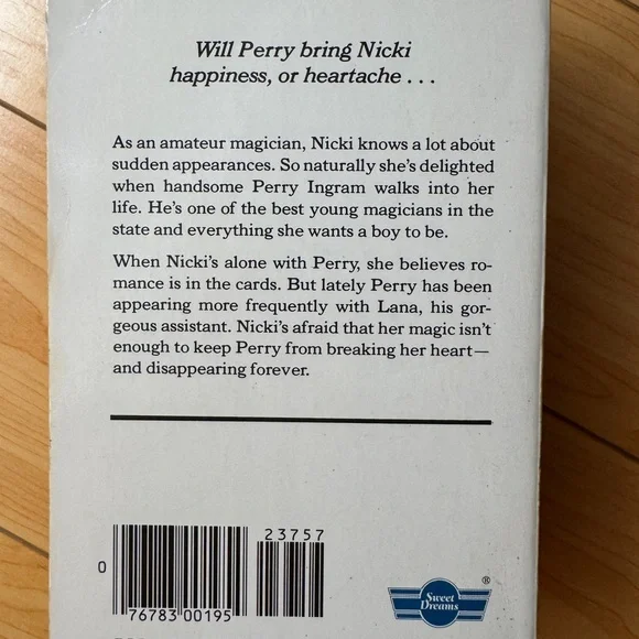 Vintage 80’s Sweet Dreams book series - Picture 6 of 6